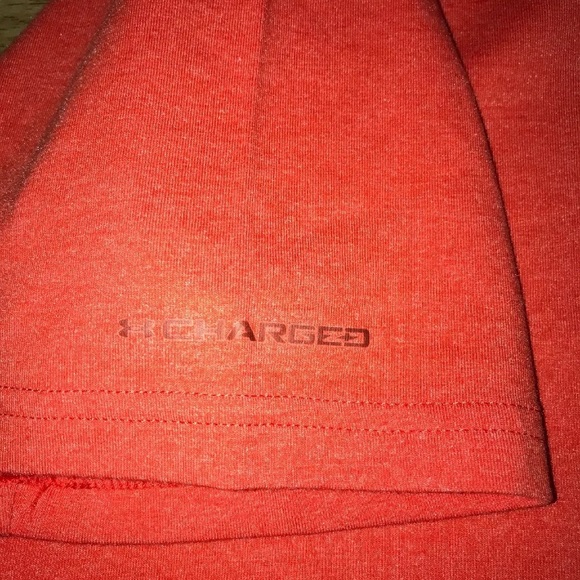 Under Armour Shirt - Picture 3 of 4